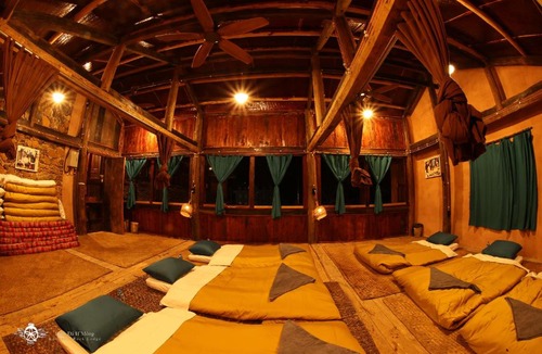 Dong Van Hotel | Dinh Đá H'Mông - Karsterly Rock Lodge