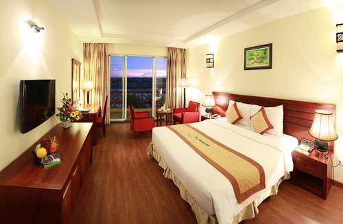Trung An Hotel | DLGL - Dung Quat Hotel