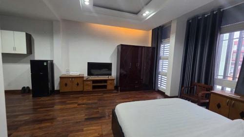 Tan Binh Hotel | Dlux Hát Giang