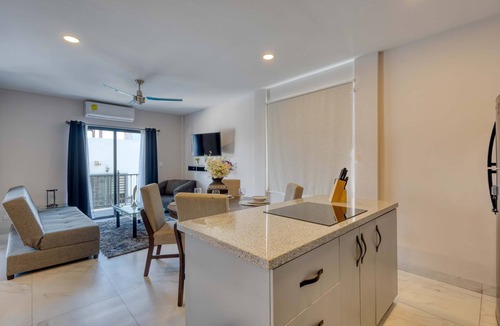 Downtown Cabo San Lucas Apartment | Dog-friendly apartment with rooftop infinity pool, gym, central AC, & balcony