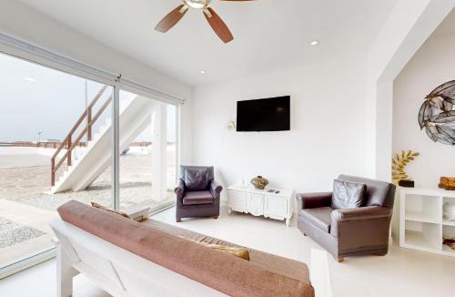 La Paloma House | Dog-Friendly Beachfront Retreat with Rooftop Deck, Pool, Hot Tub, & Kitchen