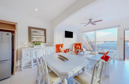 La Paloma House | Dog-Friendly Villa with Heated Outdoor Pool, Hot Tub, Streaming, Balcony, Grill
