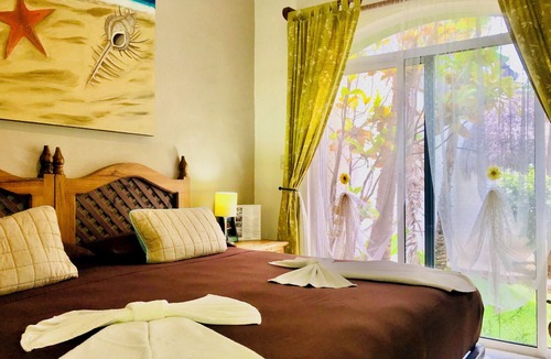 Playacar Bed & Breakfast | Dolce Vita Caribe B&B