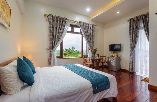 Thanh Ha Hotel | Double Room Green View - Natural Beauty