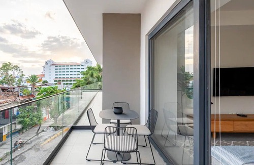 Colonia 5 de Diciembre Apartment | Downtown Vallarta Apartment
