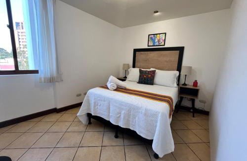 Zona 15 Apartment | Dp3 Spacious, beautiful views, hot tub & rooftop