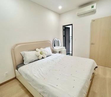 Bai Chay Apartment | Dragon Castle - Căn hộ 2 phòng ngủ tại Hạ Long cực chill, phong cách hiện đại