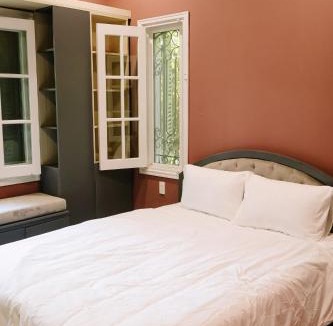 Huong Thuy House | Dreamie House