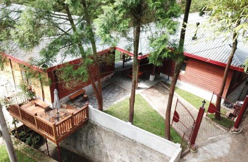Dongshi District Ski Chalet | Dreamwood Lodge 夢木小屋