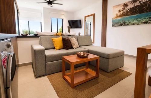 Zazil-ha Apartment | Dreamy Rooftop Pool Studio near Beach · Cosmo 42
