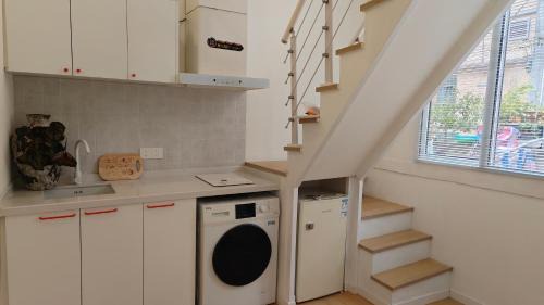 Dapuqiao Apartment | Duplex 1 bedroom apartment close tianzifang