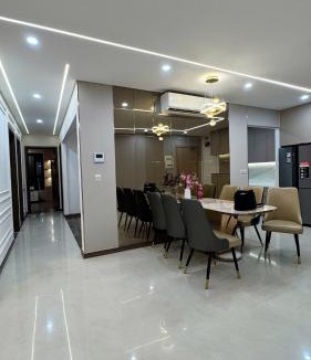 District 10 Apartment | Dyy home