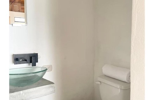 Pasajcap Hostel | EB5 Escape-Contemporary Stay, San Marcos La Laguna, Skateboard