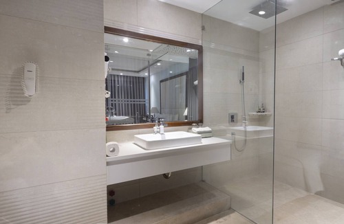 Bui Thi Xuan Hotel | Eden Star Saigon Hotel