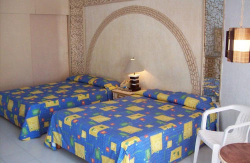 Costa Azul Hotel | El Tropicano