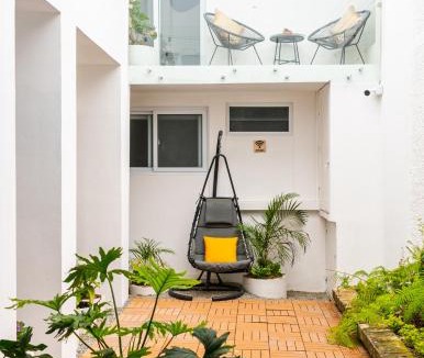 Zona 7 Apartment | Elegant and Charming near Miraflores and Tikal Futura H12