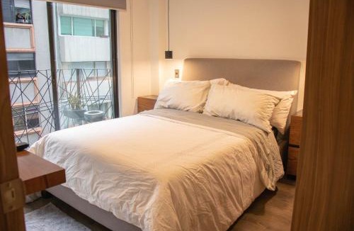 Benito Juarez Apartment | Elegant Apartment in the Heart of Napoles