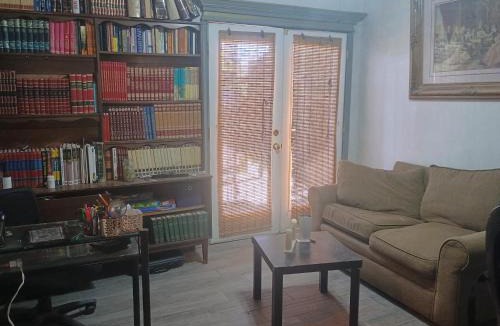 Ciudad Juarez House | Elegant Comfort