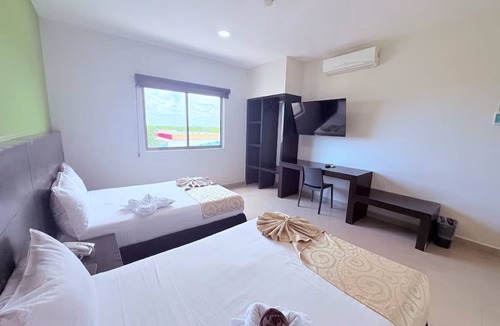 Ejidal Hotel | Elegant Double Suite with Panoramic View