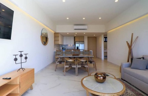 Bucerias Apartment | Elegant Ocean View Condo W/Infinity Pool Gym Jacuzzi