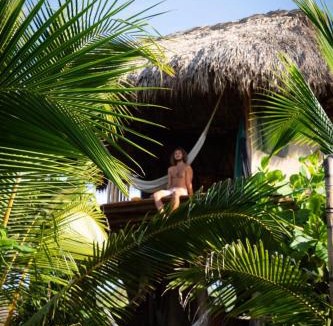 Santa Maria Tonameca Hostel | ElSueño Ocean view dorm & community vibe
