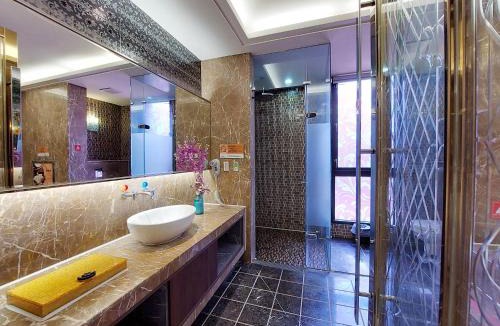 Toufen Hotel | Elysees Motel