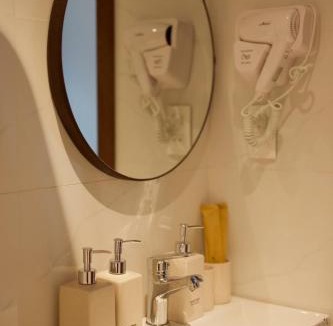 Hai Chau Apartment | Emlyhome Hanriver