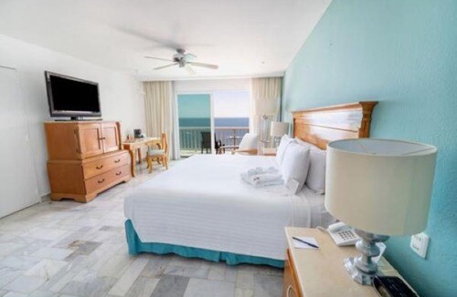 Costera Acapulco Hotel | Emporio Acapulco