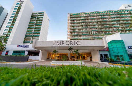 Costera Acapulco Hotel | Emporio Acapulco