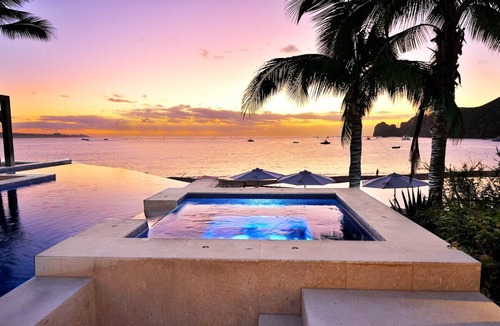 El Medano Ejidal Villa | Enjoy 15% OFF- Luxury Beachfront Villa in Cabo with Private Chef & Butler. Pool