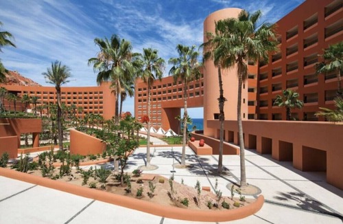 El Marasal Condo | Enjoy Los Cabos in this 3BD resort condo with amazing resort amenities onsite
