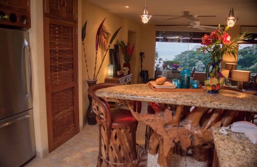 Zihuatanejo Condo | Enjoy YEAR-ROUND! Summer Rates Available!