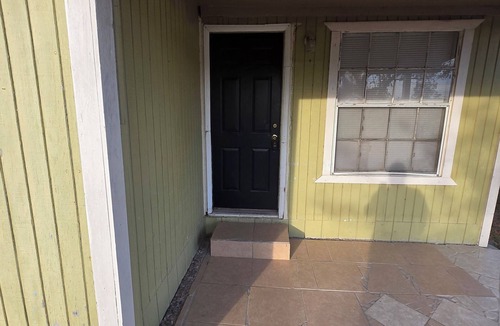 Edinburg House | Entire 2-bedroom house in Downtown Edinburg