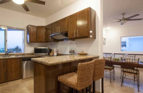 Esterito House | Entire Home 6 Beds Sleeps 10 Pool Jacuzzi and Gym