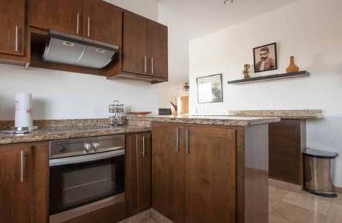 Esterito House | Entire Home 6 Beds Sleeps 10 Pool Jacuzzi and Gym