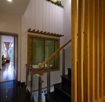 Tan Thuan Dong Apartment | Erik Private Room With Balcony