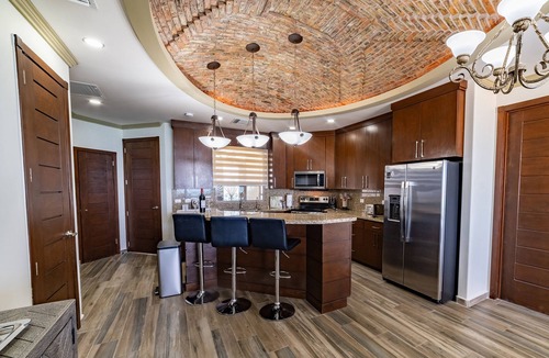 Sandy Beach Condo | Esmeralda Beach Resort 3 Bedrooms Condo B 703