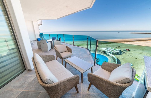 Sandy Beach Condo | Esmeralda Beach Resort 3 Bedrooms Condo B 703