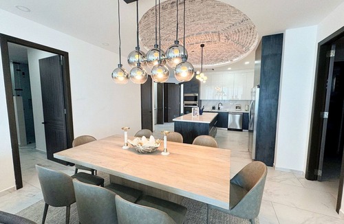 Sandy Beach Condo | Esmeralda Beach Resort 3 Bedrooms Condo C 1402