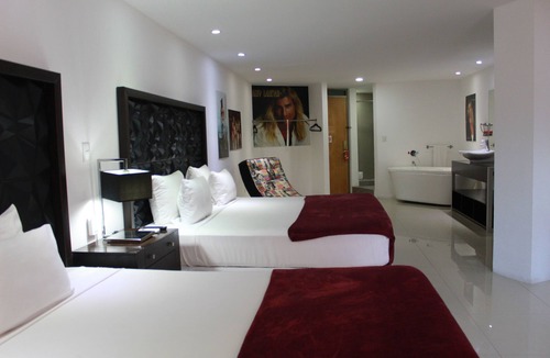 Punta Cancun Hotel | Essenzia de Cancun