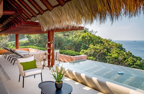 Zihuatanejo Villa | Exclusiva Villa en Punta Garrobo