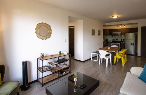 Zona 10 Apartment | Exclusive Apt For Groups/ Families In Zona Viva!/ Close To Main Attractions.