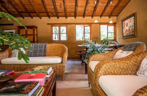 El Santuario Villa | Exclusive Ranch in Valle de Bravo with Pool