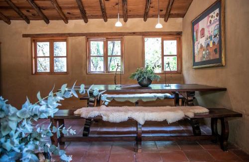 El Santuario Villa | Exclusive Ranch in Valle de Bravo with Pool