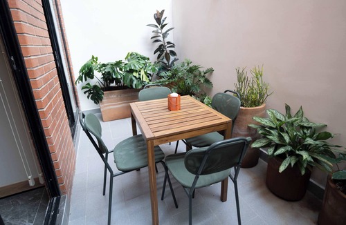 Lafayette Apartment | Exclusive Stay near Downtown | Duna S.