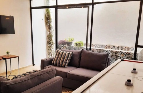 Zapopan Hotel | Exclusivo Bugambilias LukasaHome alberca