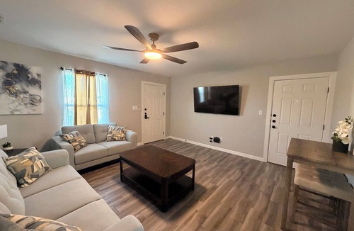 Weslaco Apartment | Executive Comfort Suite