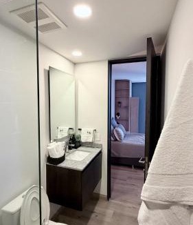 Providencia Apartment | Executive Suite, Rooftop Pool, Workspace IKan HUB