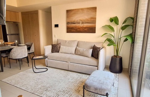 Guadalajara Apartment | Experience Luxury and Comfort at Yu Country Tower