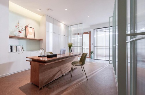 Phuong 6 Hotel | Express by M Village Điện Biên Phủ Q3, a brand of Modern Village Lifestyle